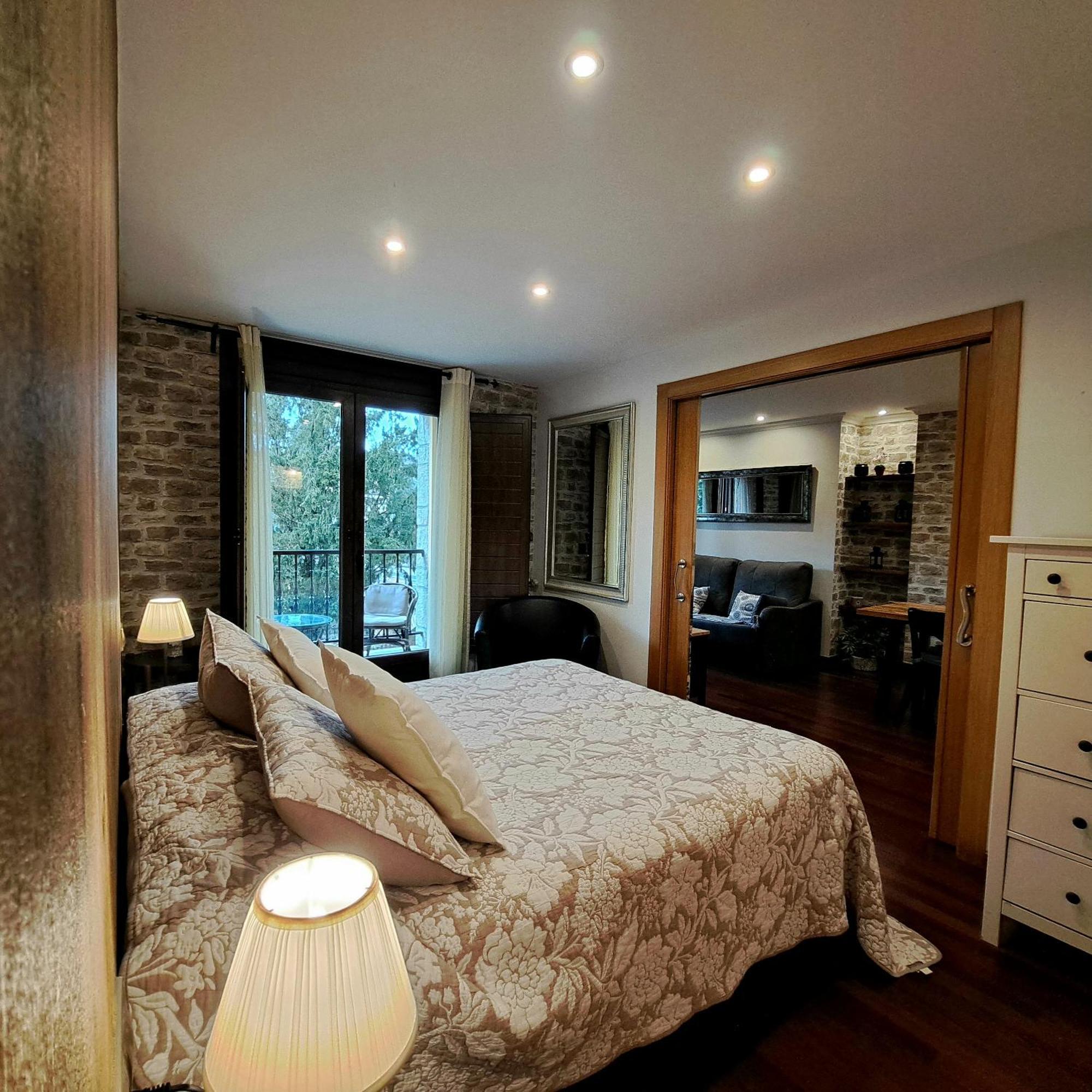 Apartamento Con Terraza Al Puente Romano Onís Extérieur photo