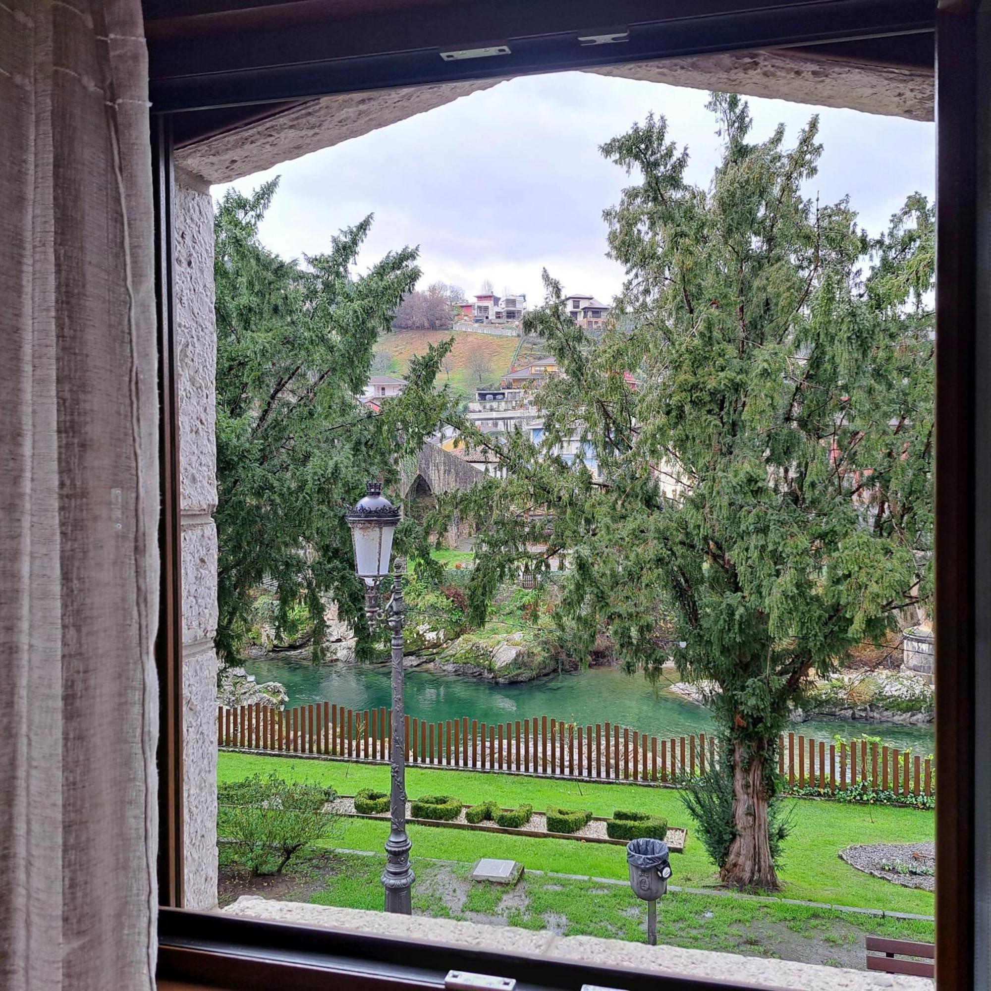 Apartamento Con Terraza Al Puente Romano Onís Extérieur photo